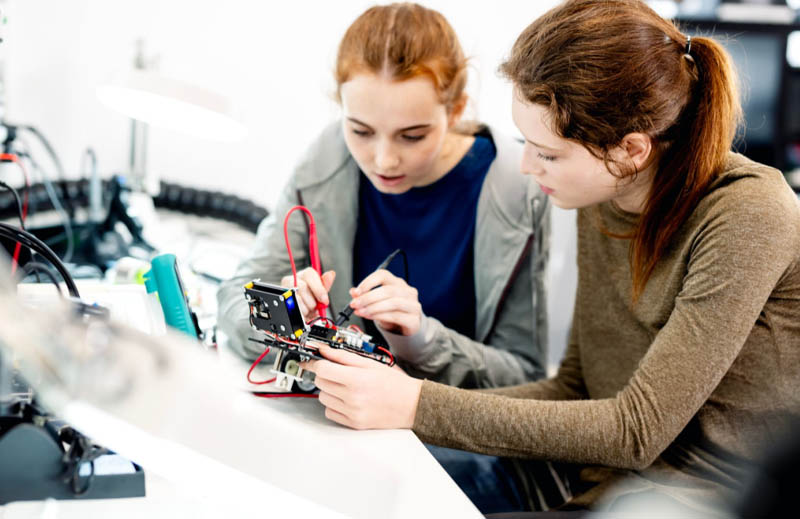 Pre-Engineering at Macomb Gives You a Head Start