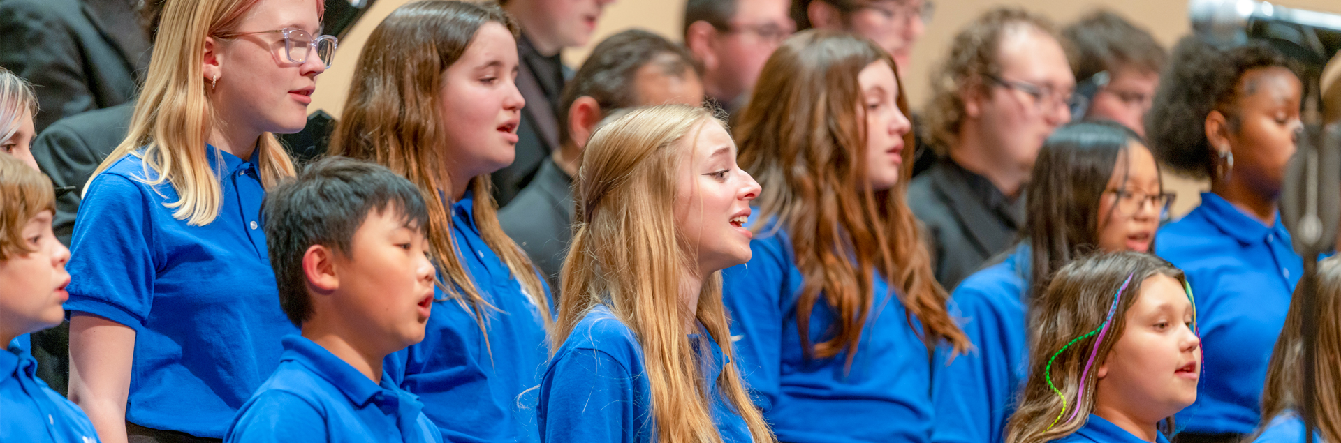 2023 Youth Choir Workshop readies for their performance. 