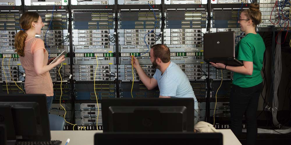 IT - Networking Specialist - Cisco Network Professional